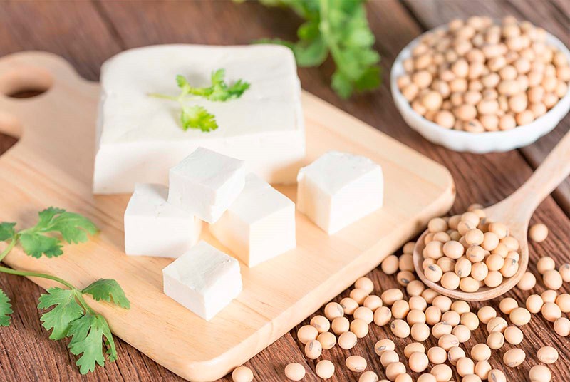 Сыр тофу: полезные свойства, противопоказания, рецепты для применения