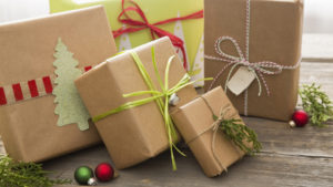 Идеи новогодних подарков, которые подойдут для дома и не разорят кошелек 