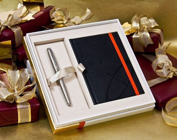 Идеи новогодних подарков, которые впишутся в дом и не обременит кошелек 