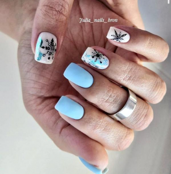 Новогодний маникюр 2022: модные тенденции красивого дизайна ногтей