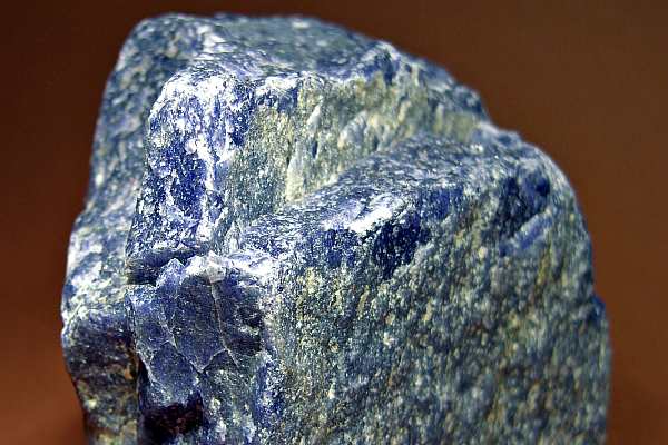 Синий авантюрин необработанный камень